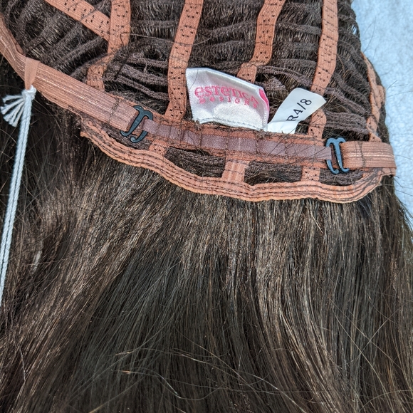 Estetica Designs Wigs - Picture 5 of 8